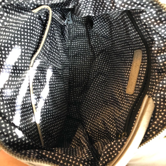 Purse - Picture 4 of 4